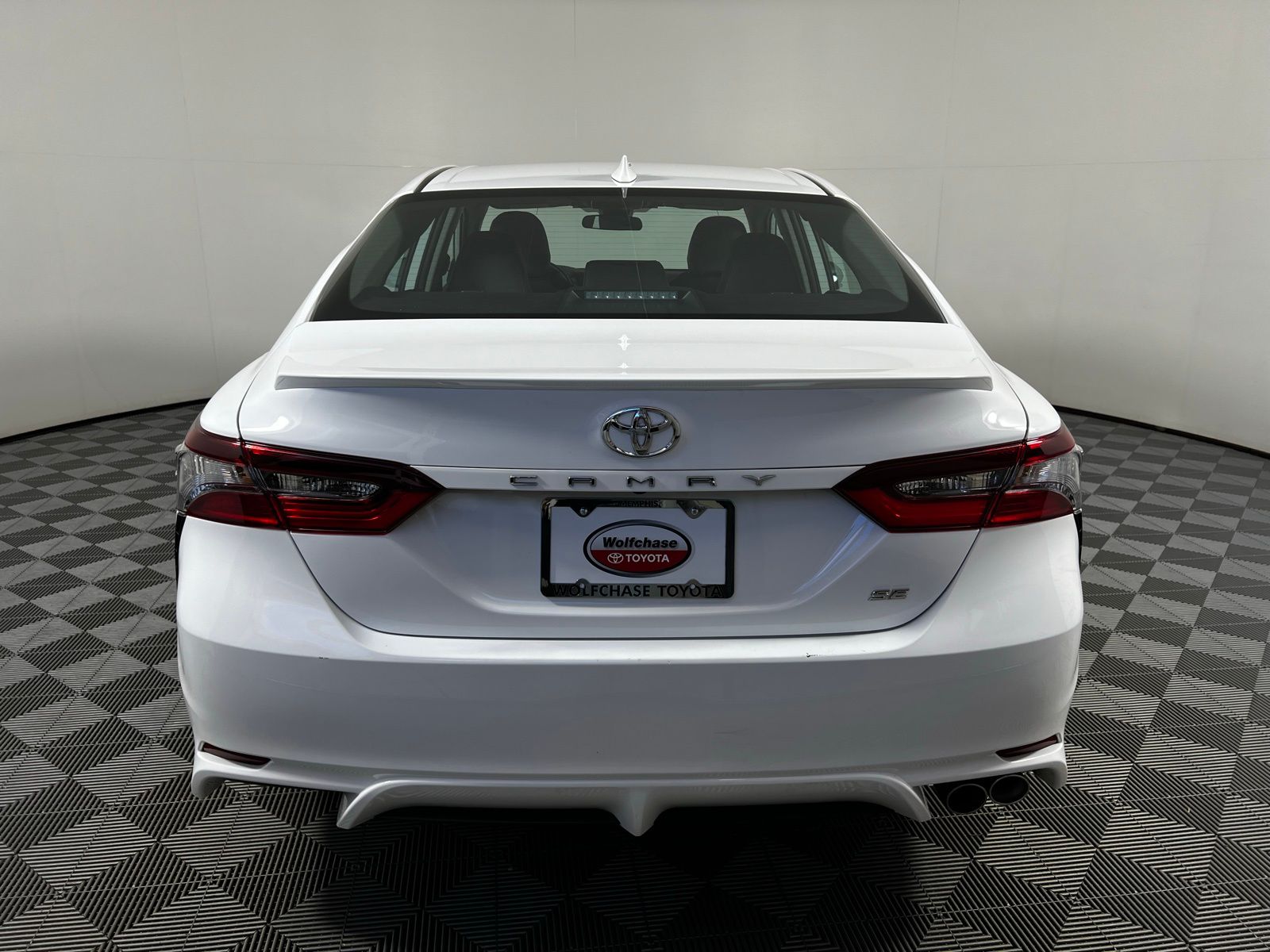 2024 Toyota Camry SE 6