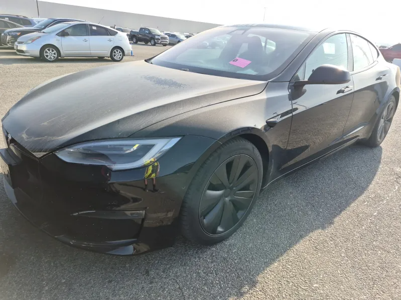 2021 Tesla Model S Long Range Plus's photo