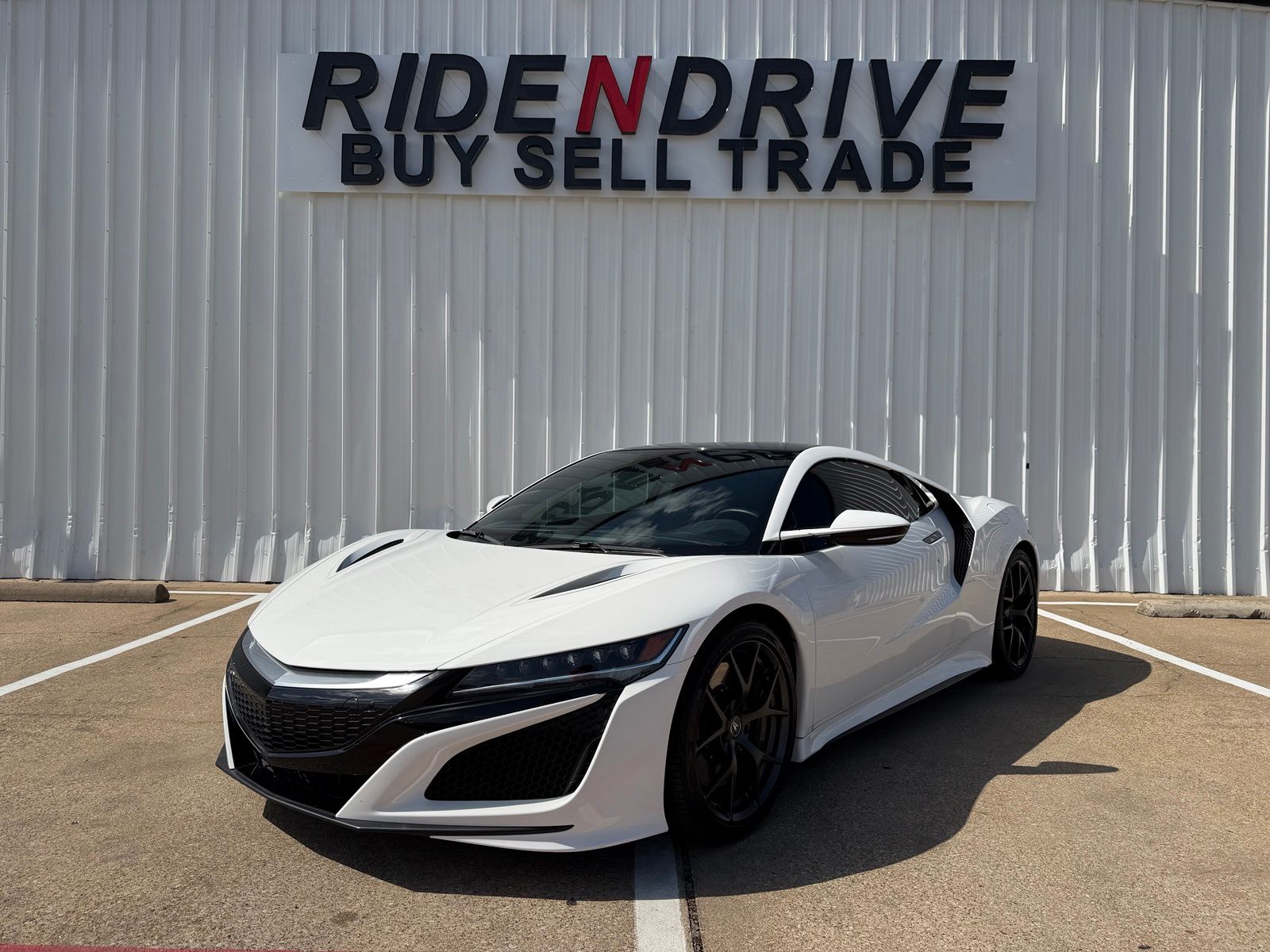 Casino White Pearl 2017 Acura NSX Coupe All-Wheel Drive