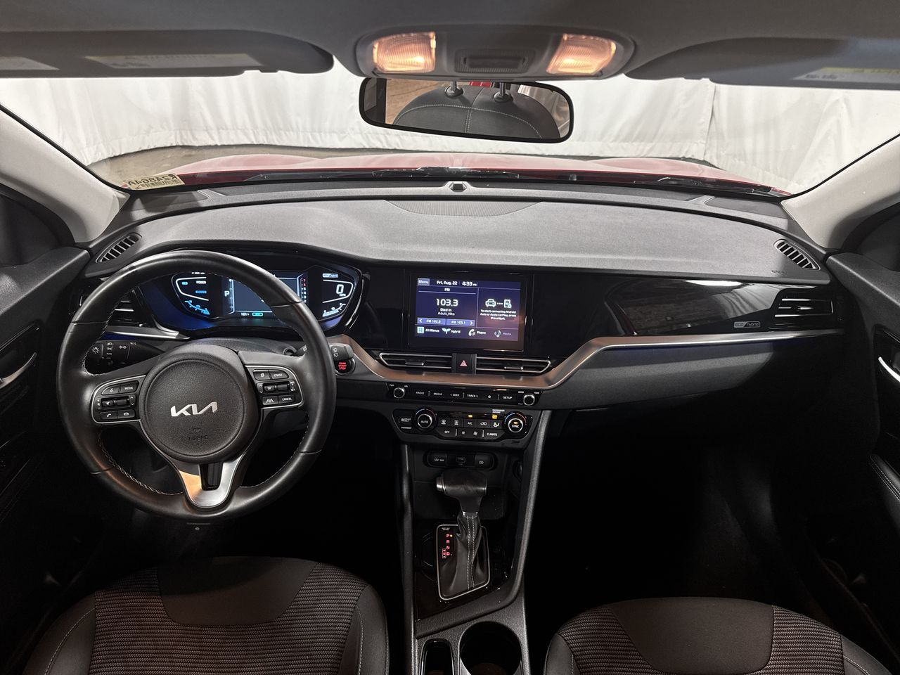 2022 Kia Niro LXS photo 15