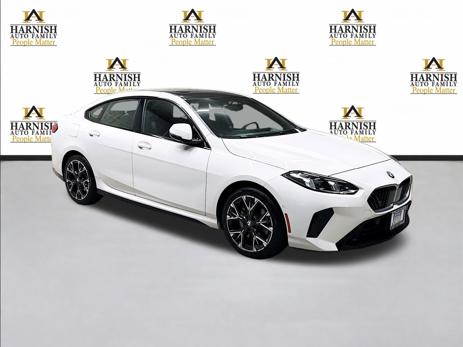 View vehicle photo 3