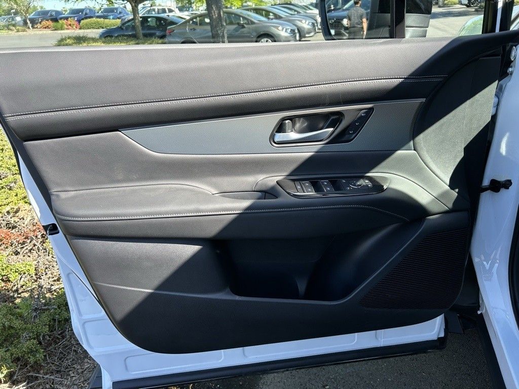2025 Nissan Murano SL - Photo 9