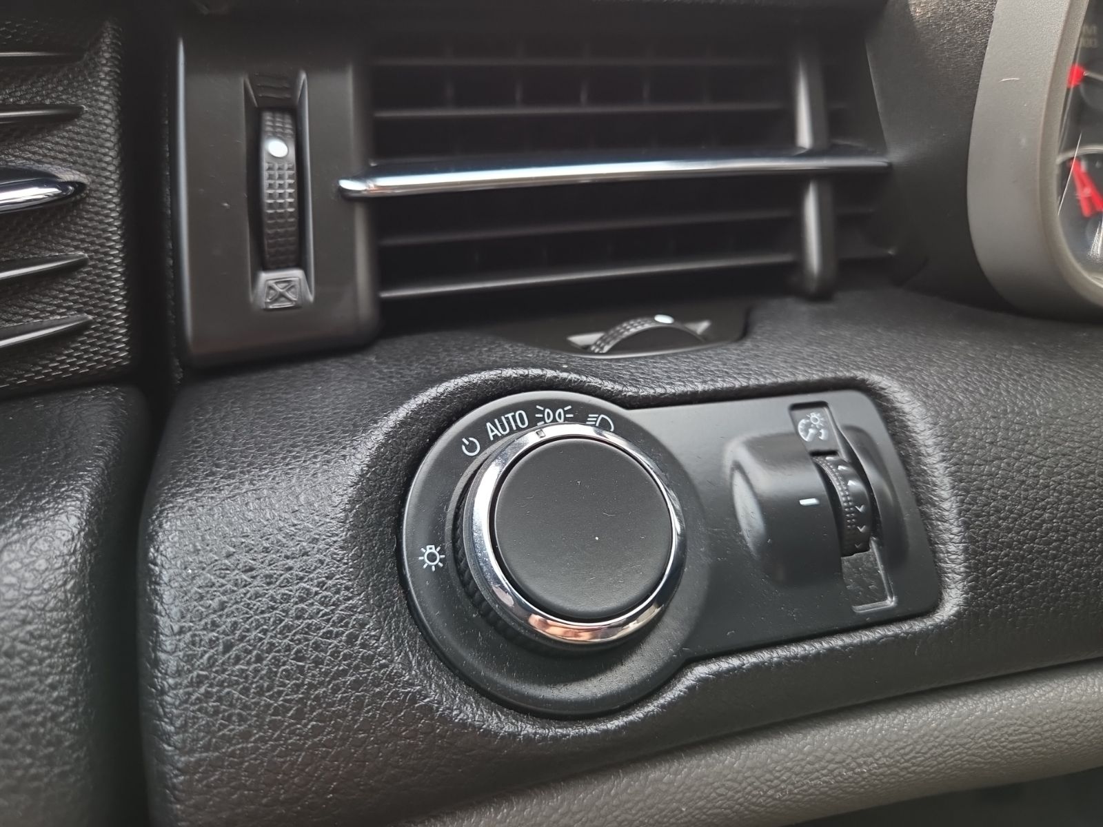 used 2014 Chevrolet Malibu car, priced at $8,000