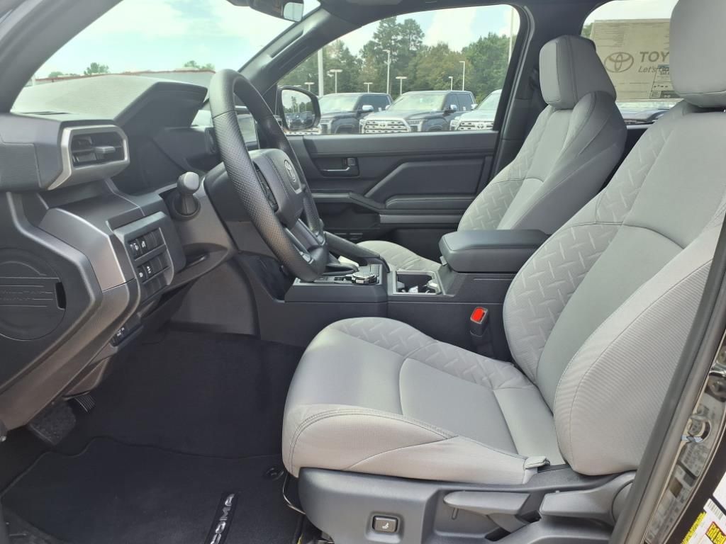 2025 Toyota Tacoma Limited - 10