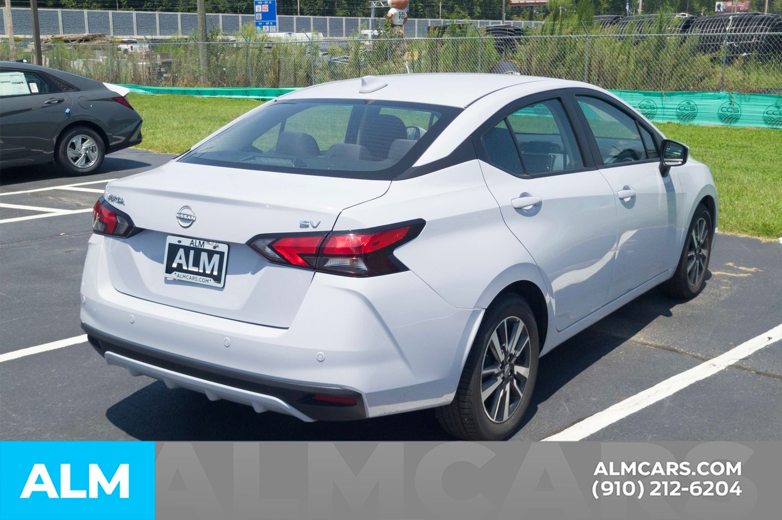 Used 2024 Gray Nissan 1.6 SV image 5