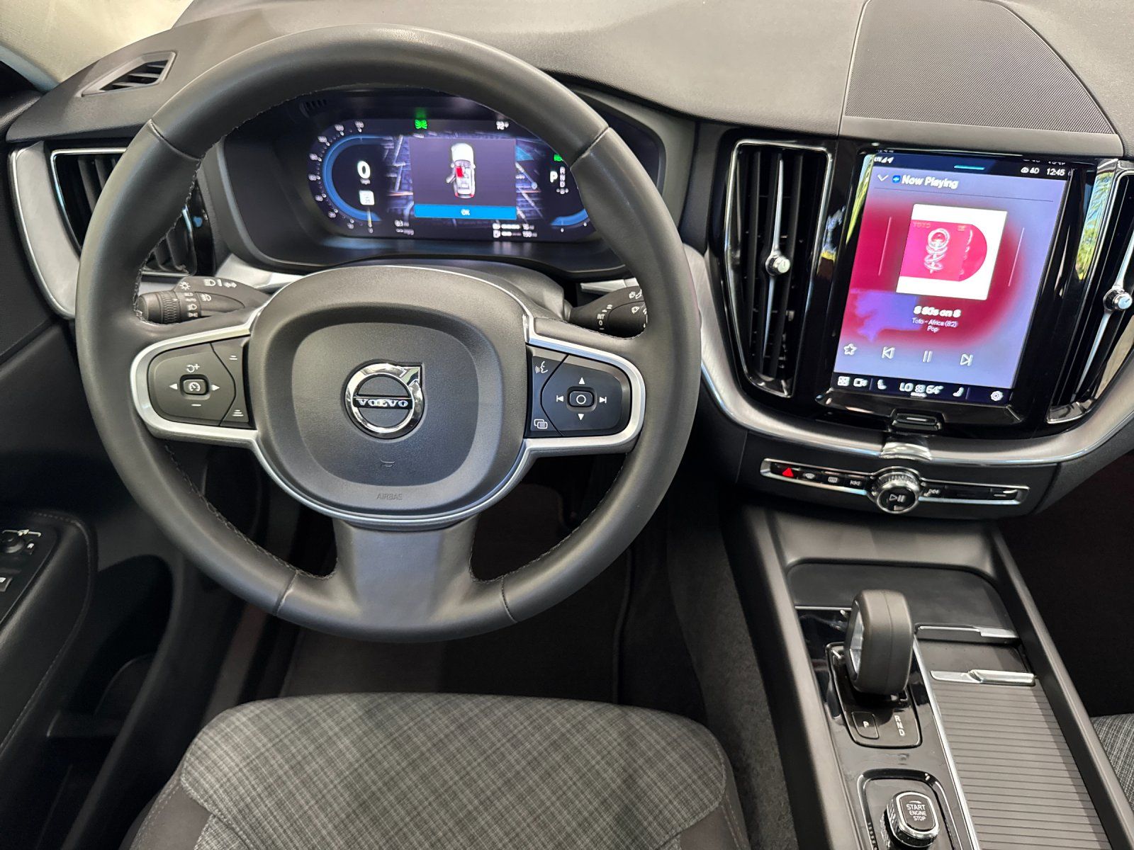 used 2022 Volvo XC60 Recharge Plug-In Hybrid car, priced at $31,998