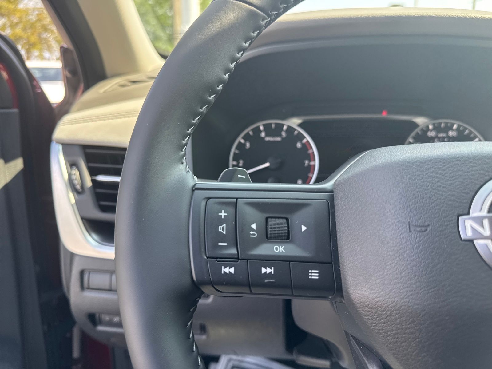 Used 2025 Nissan Rogue SV 4D Sport Utility