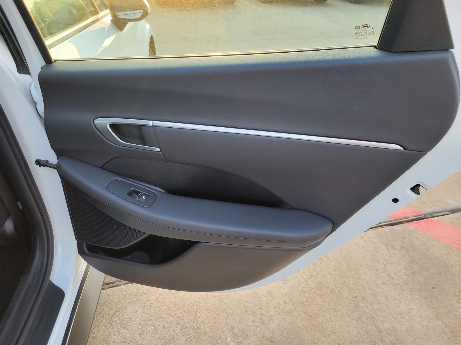 used 2022 Hyundai Sonata Hybrid car, priced at $18,300