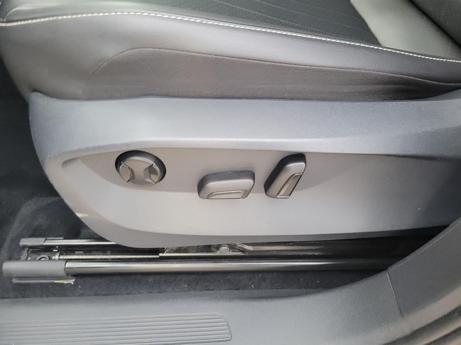 used 2022 Volkswagen Tiguan car, priced at $21,900