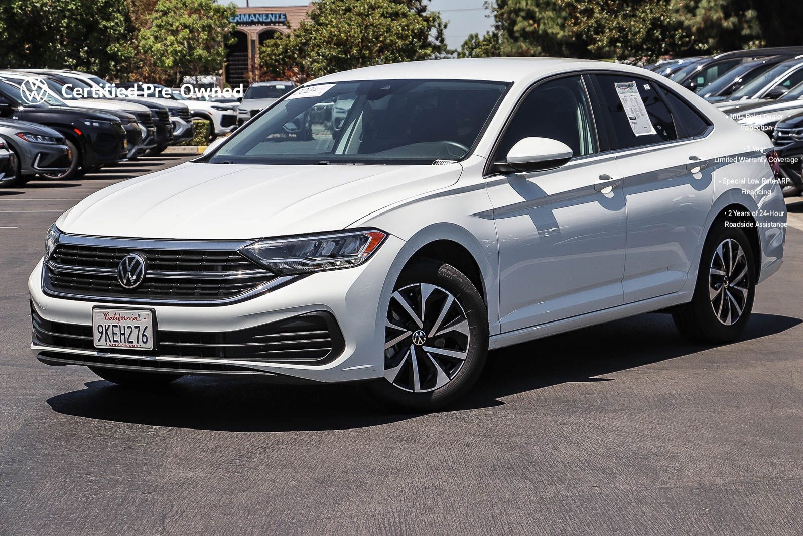 White 2024 Volkswagen Jetta Sedan Front-Wheel Drive 6-Speed Manual