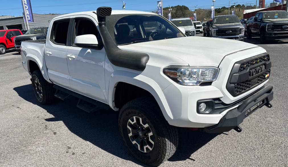 Hit 2021 Toyota Tacoma SR5 V6 Double Cab 4WD Pickup Truck Four-Wheel Drive 6-Speed Automatic