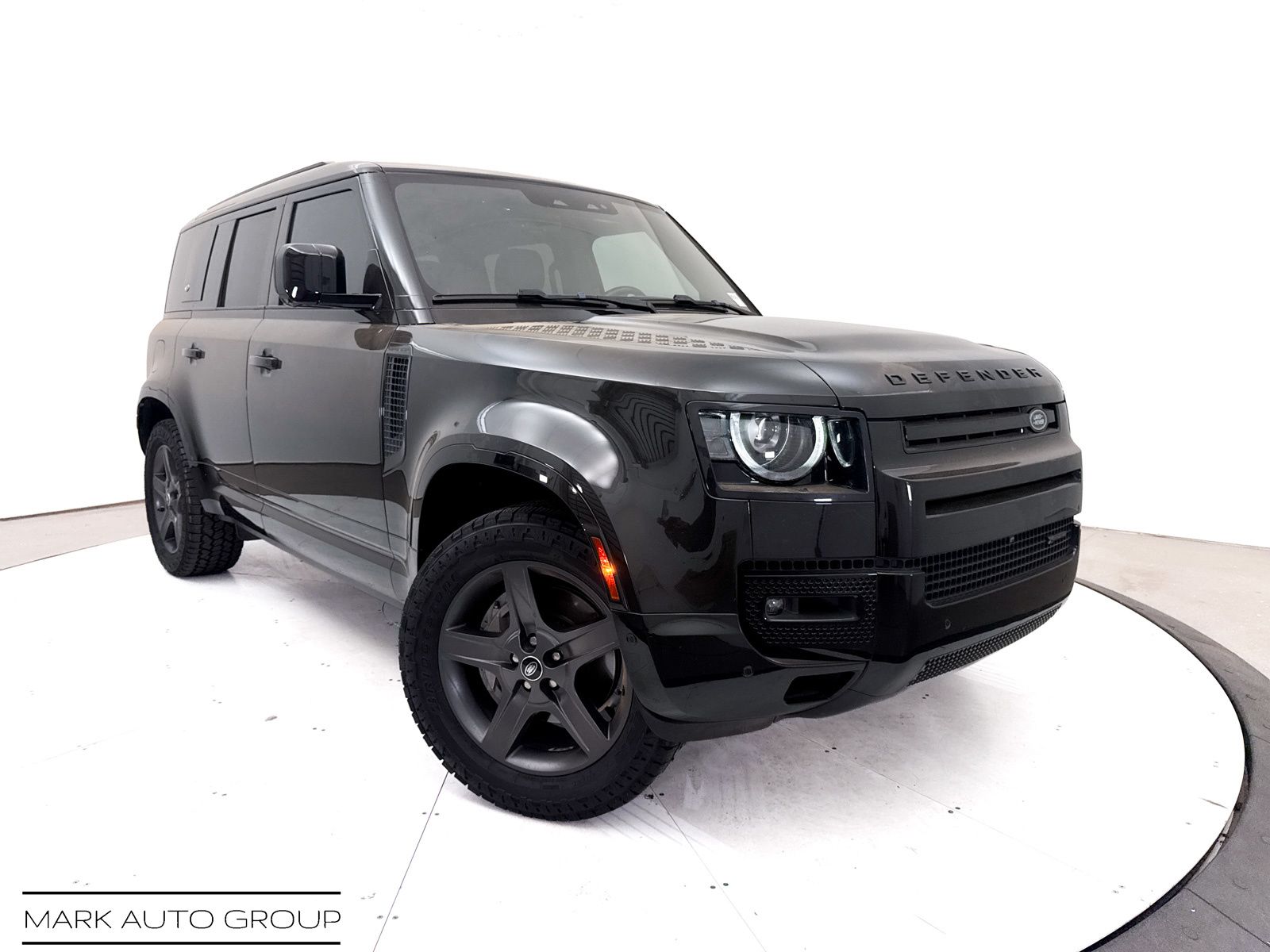 2023 Land Rover Defender 110 X-Dynamic SE