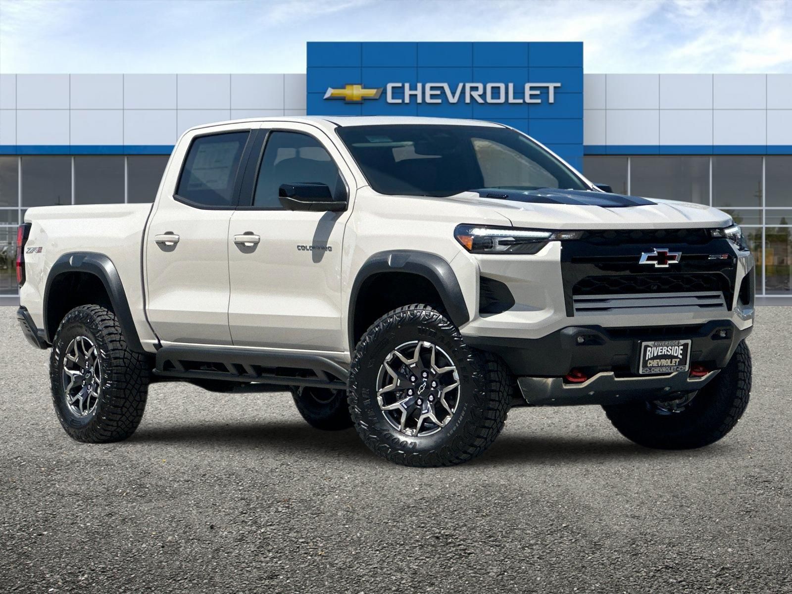 New 2026 White Chevrolet ZR2 image 2