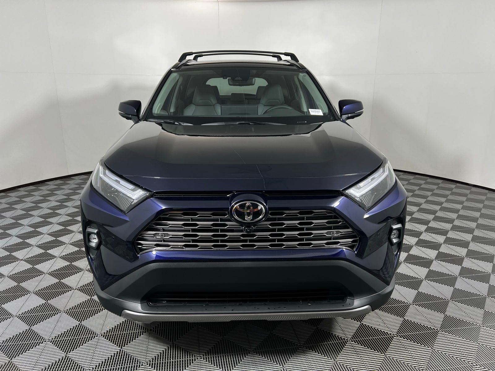 Thumbnail: 2025 Toyota RAV4 - 2