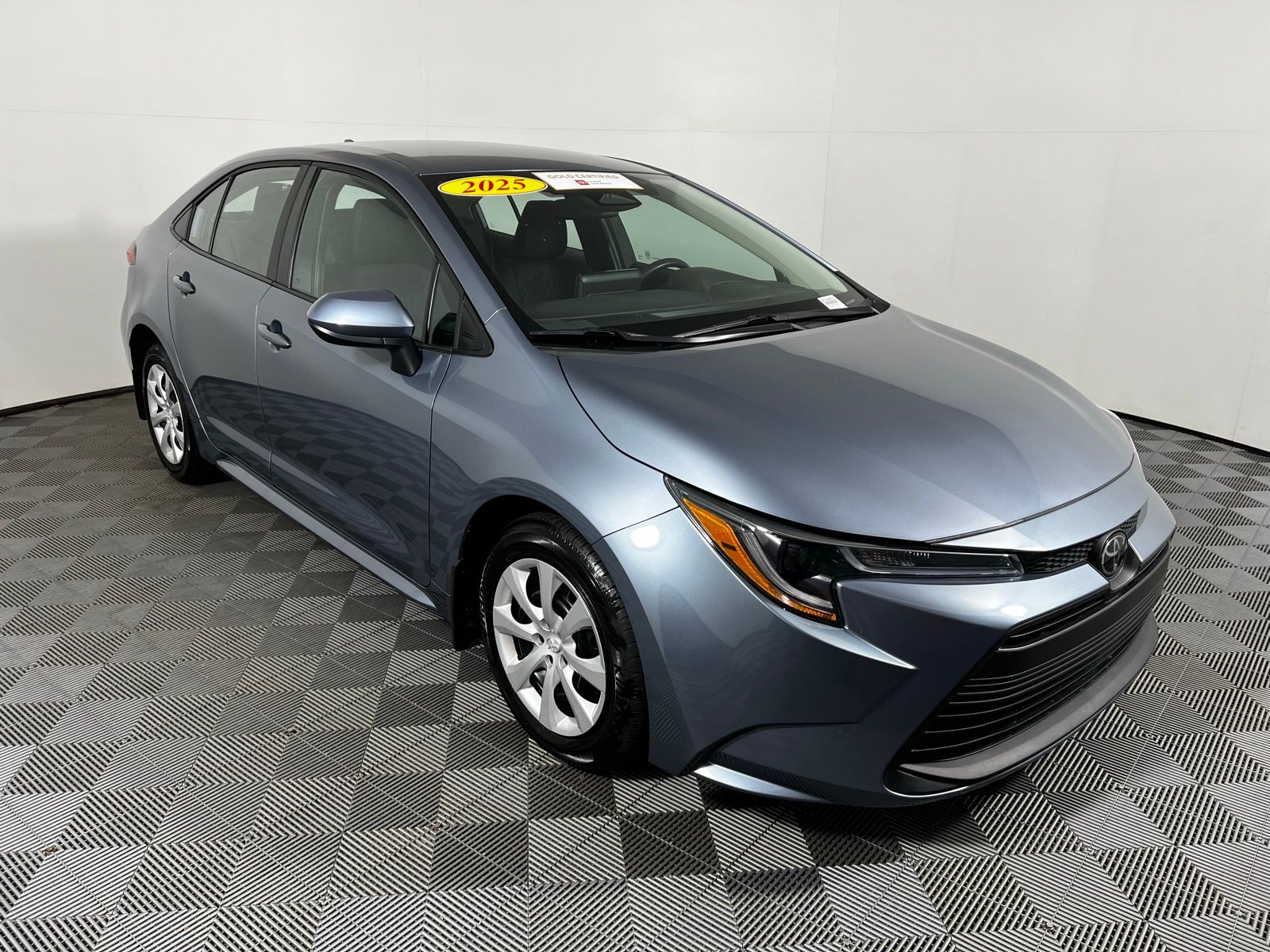 Thumbnail: 2025 Toyota Corolla - 3