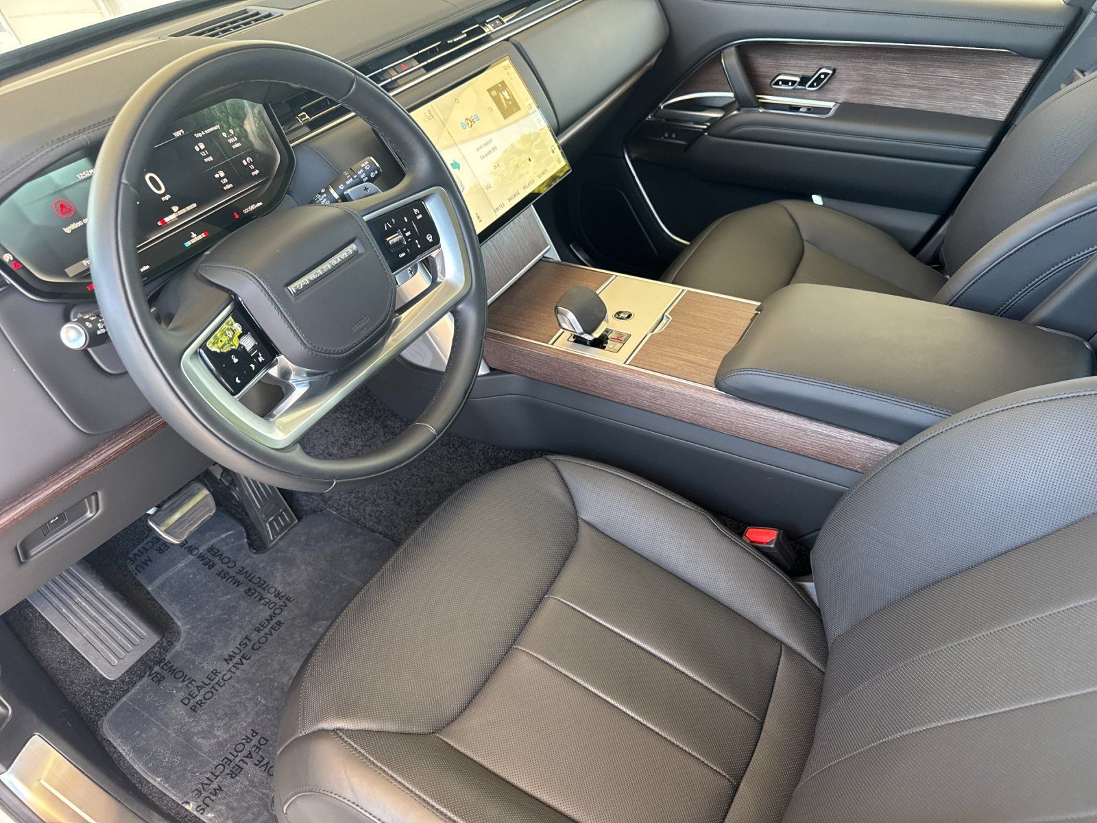2025 Land Rover Range Rover SE - Photo 10