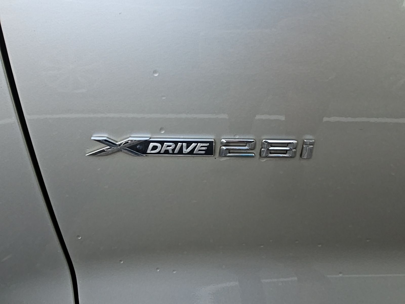 Used 2011 Silver BMW xDrive28i image 40