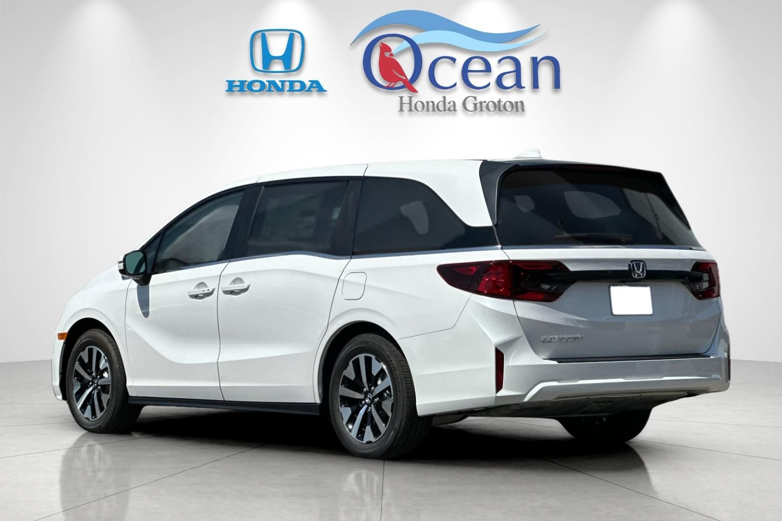 New 2026 Silver Honda EX-L image 3