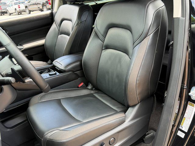 Used 2023 Black Nissan SL image 5