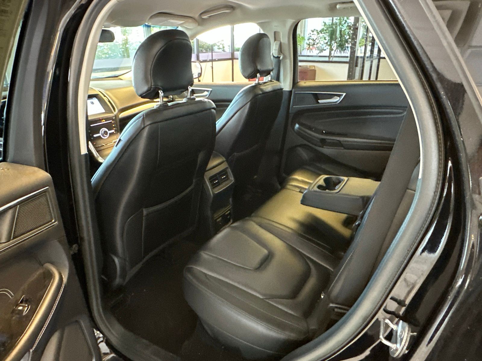 Certified Used 2019 Agate Black Metallic Ford Titanium image 5