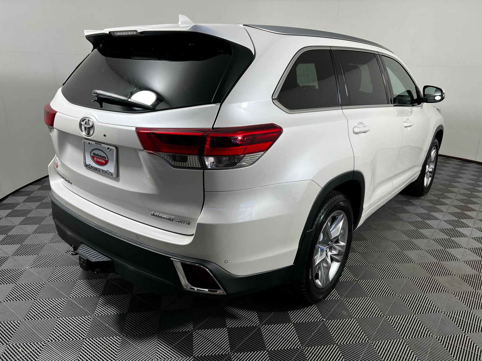 Thumbnail: 2018 Toyota Highlander - 5