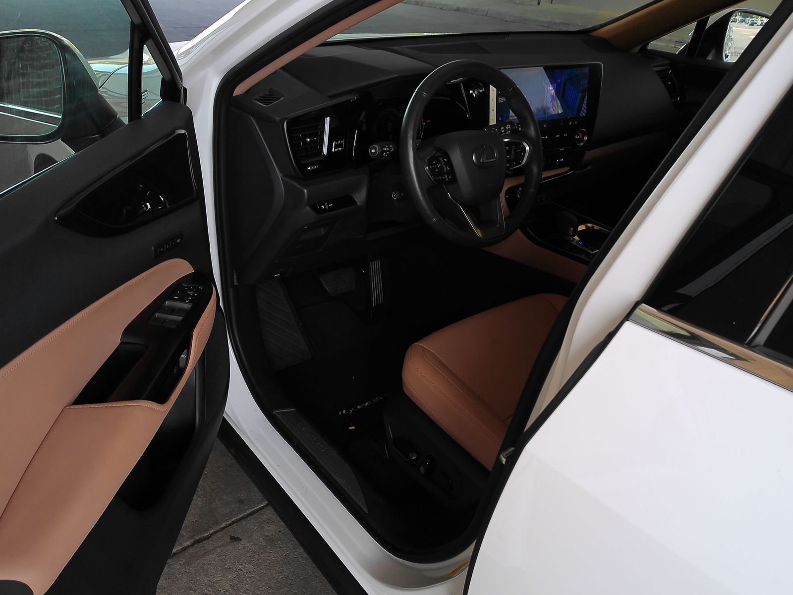 Used 2026 White Lexus 350h Premium image 22