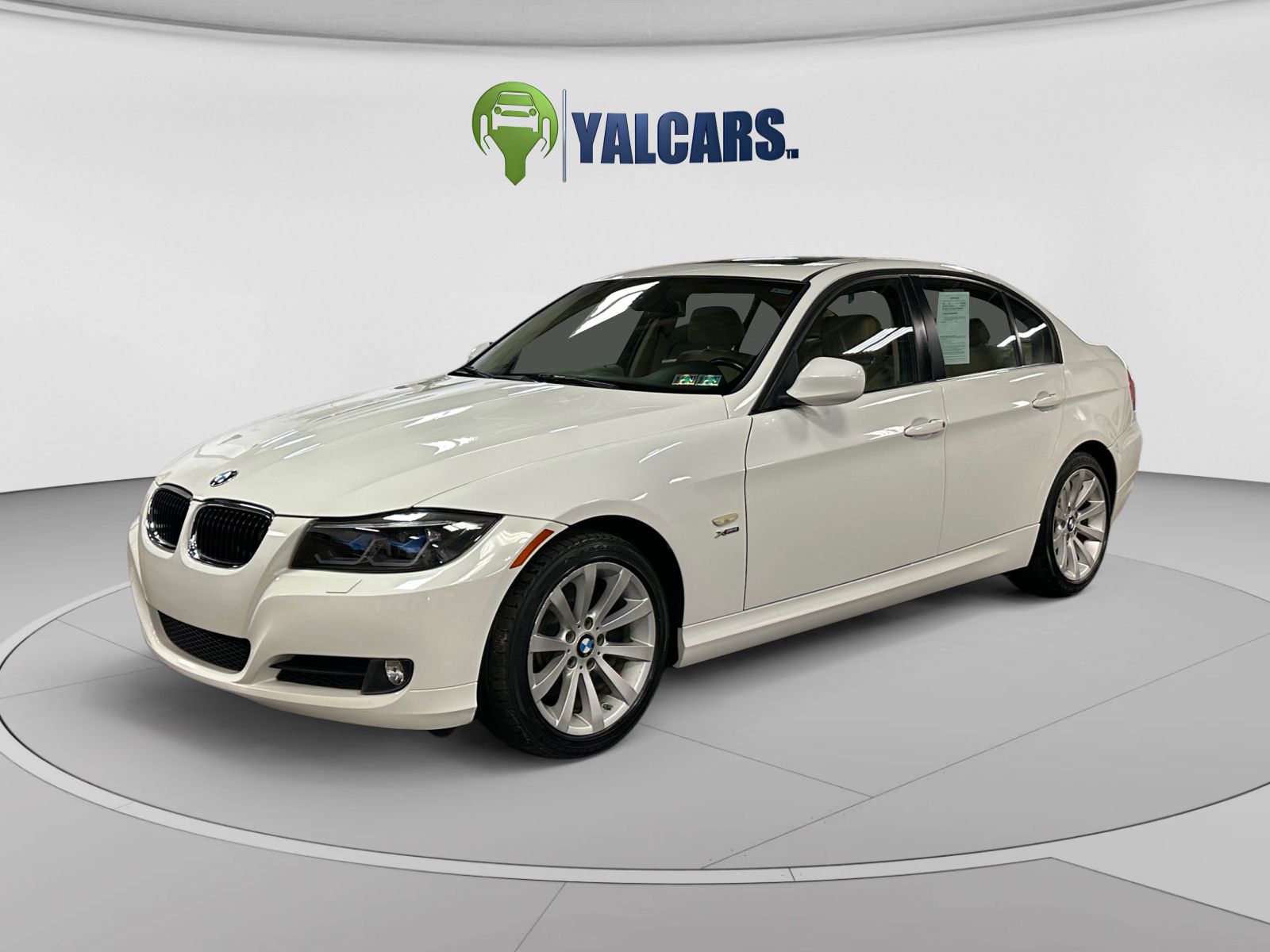 Alpine White 2011 BMW 3 Series 328i xDrive Sedan AWD Sedan All-Wheel Drive 6-Speed Automatic