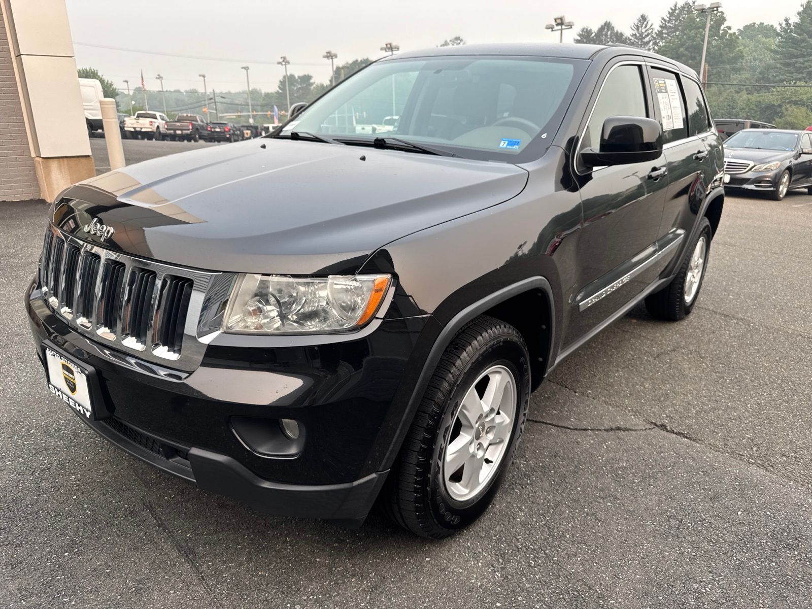 Used 2012 Brilliant Black Crystal Pearlcoat Jeep Laredo image 24