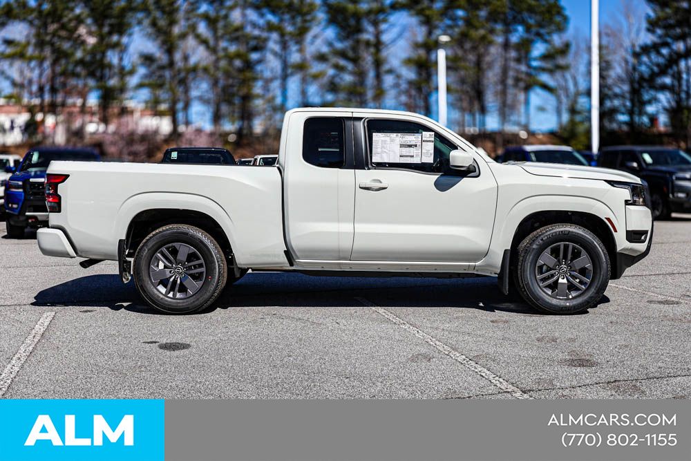 2025 Nissan Frontier SV - Photo 11