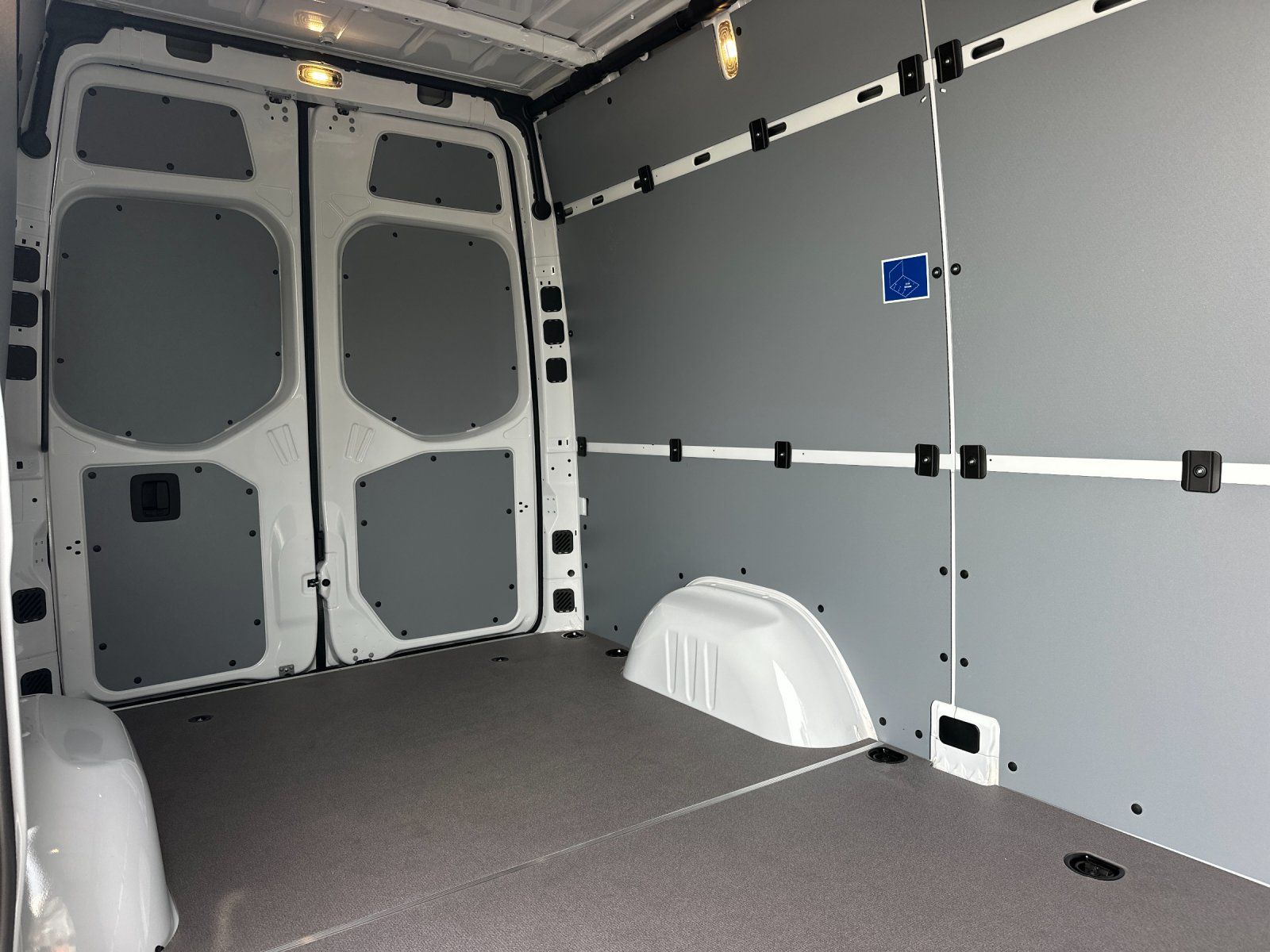 new 2026 Mercedes-Benz Sprinter 2500 car