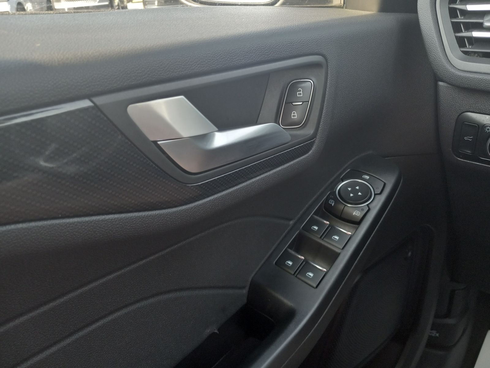 2024 Ford Escape image 27