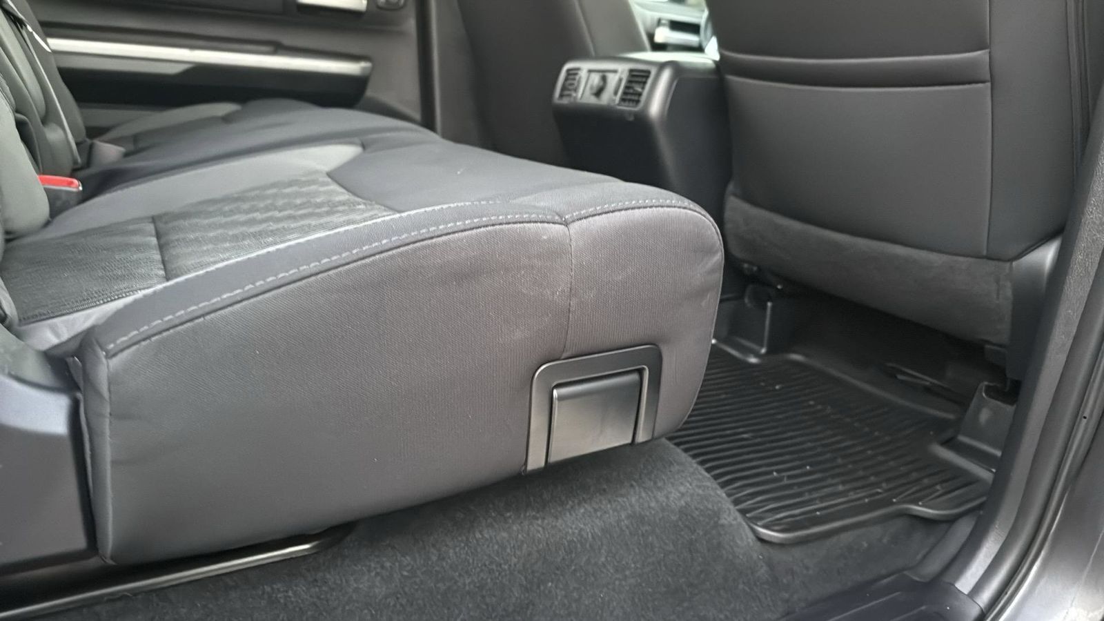 Used Car 2017 Toyota Tundra  Sr5 For Sale Under $30,000 In Austin, Texas