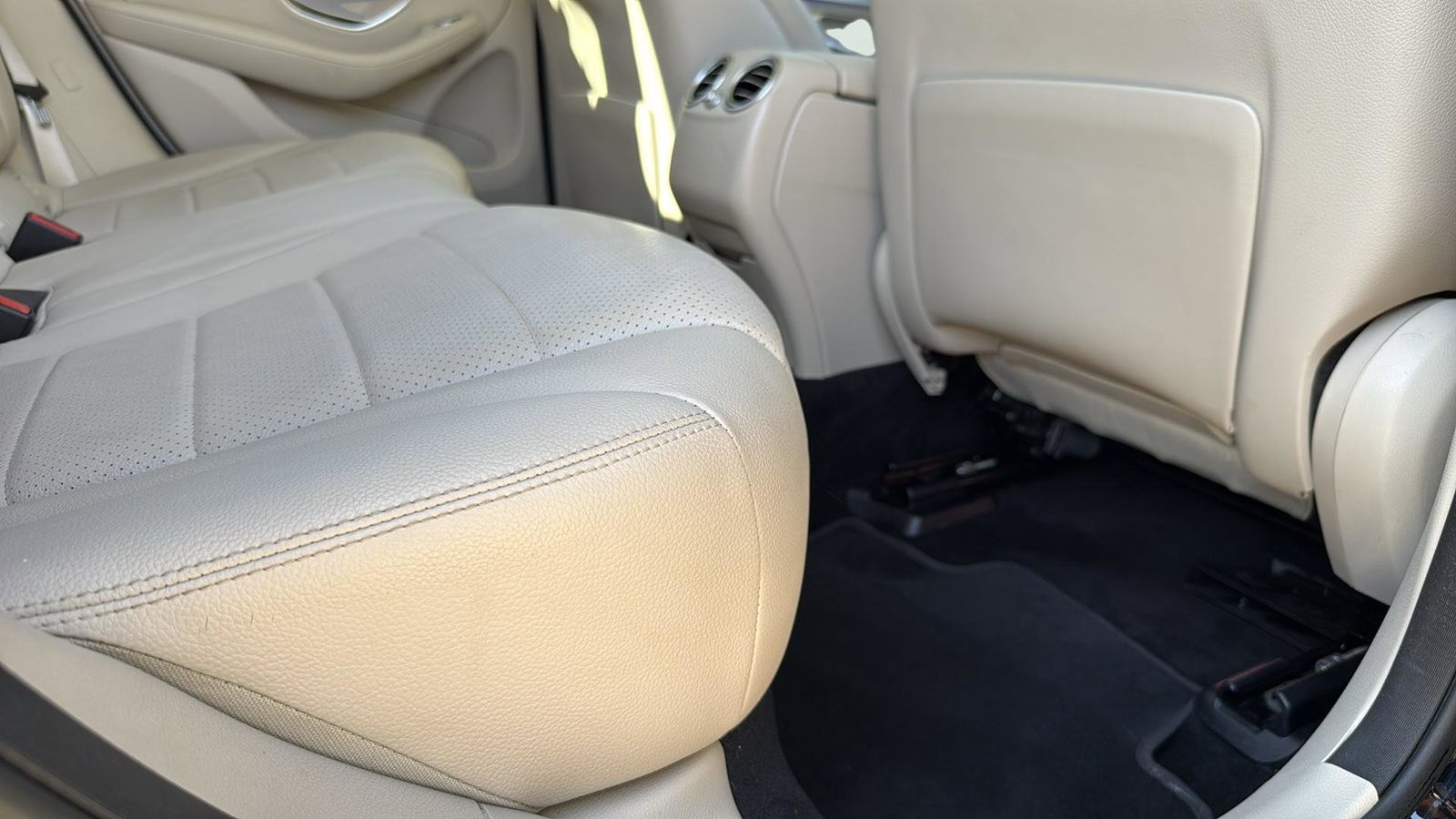 Used Car 2022 Mercedes-benz Glc  Glc 300 For Sale Under $30,000 In Austin, Texas