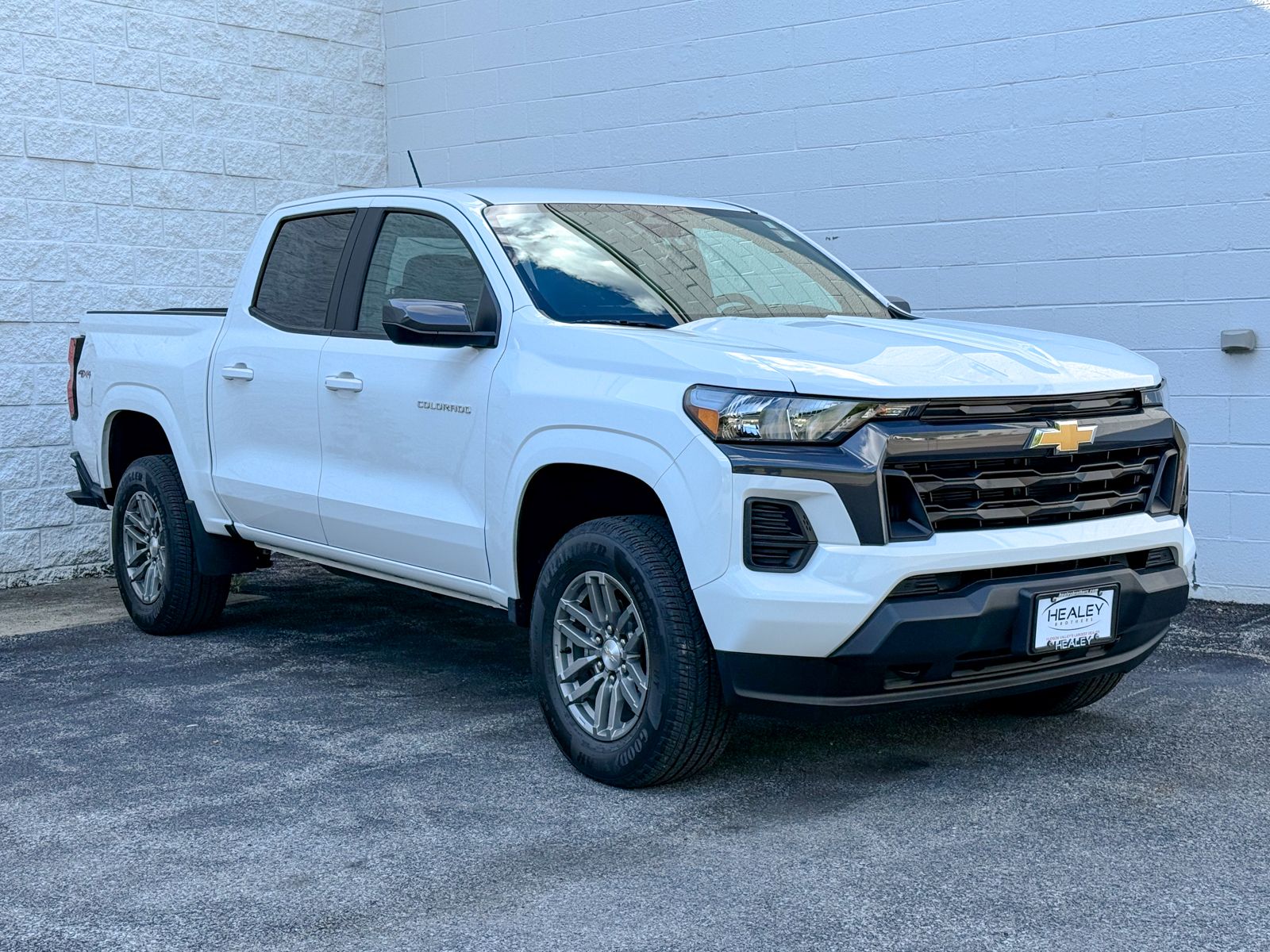  2024 Chevrolet Colorado LT Crew Cab 4WD   
