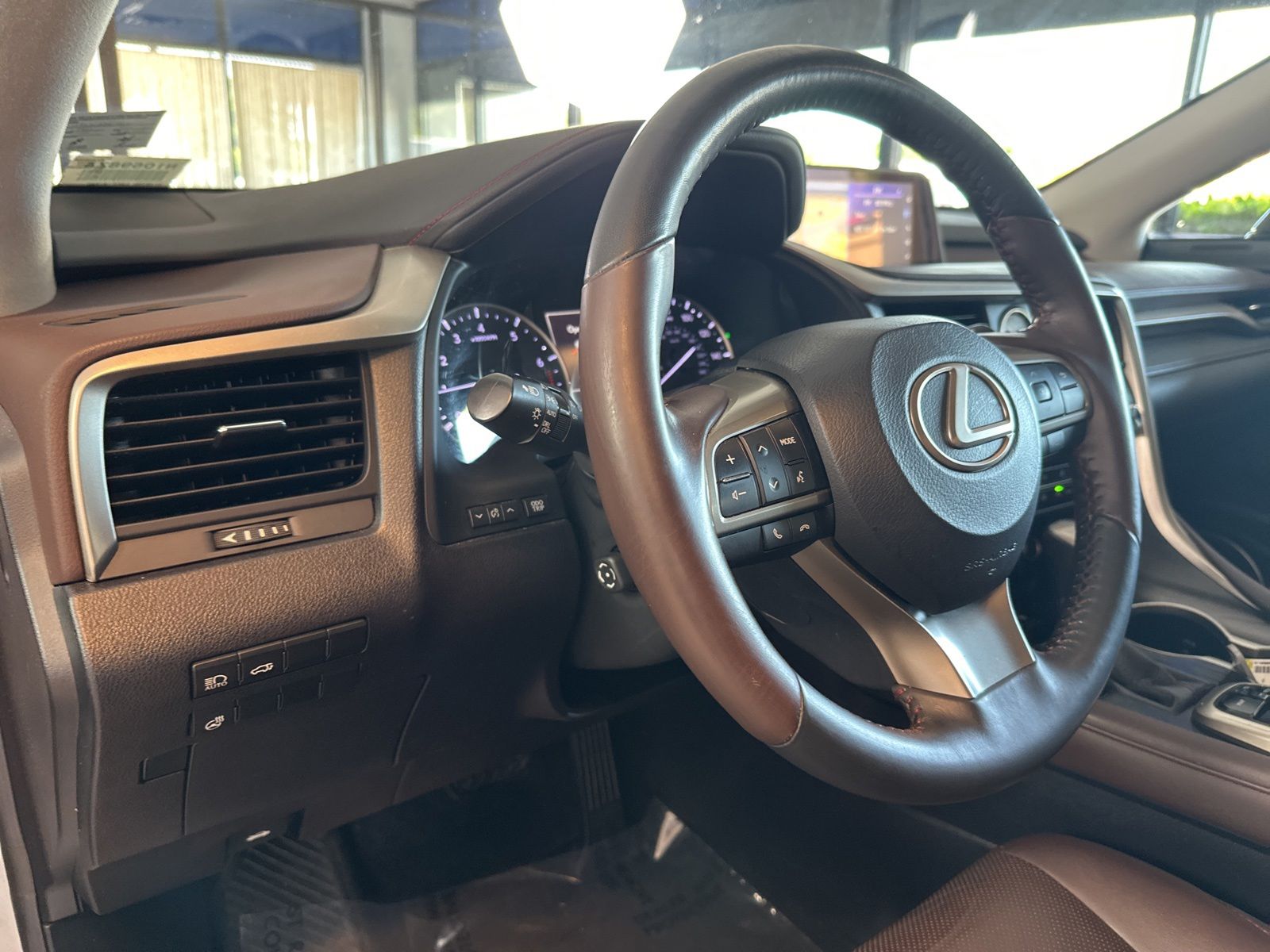 Used 2019 Atomic Silver Lexus 350 image 31