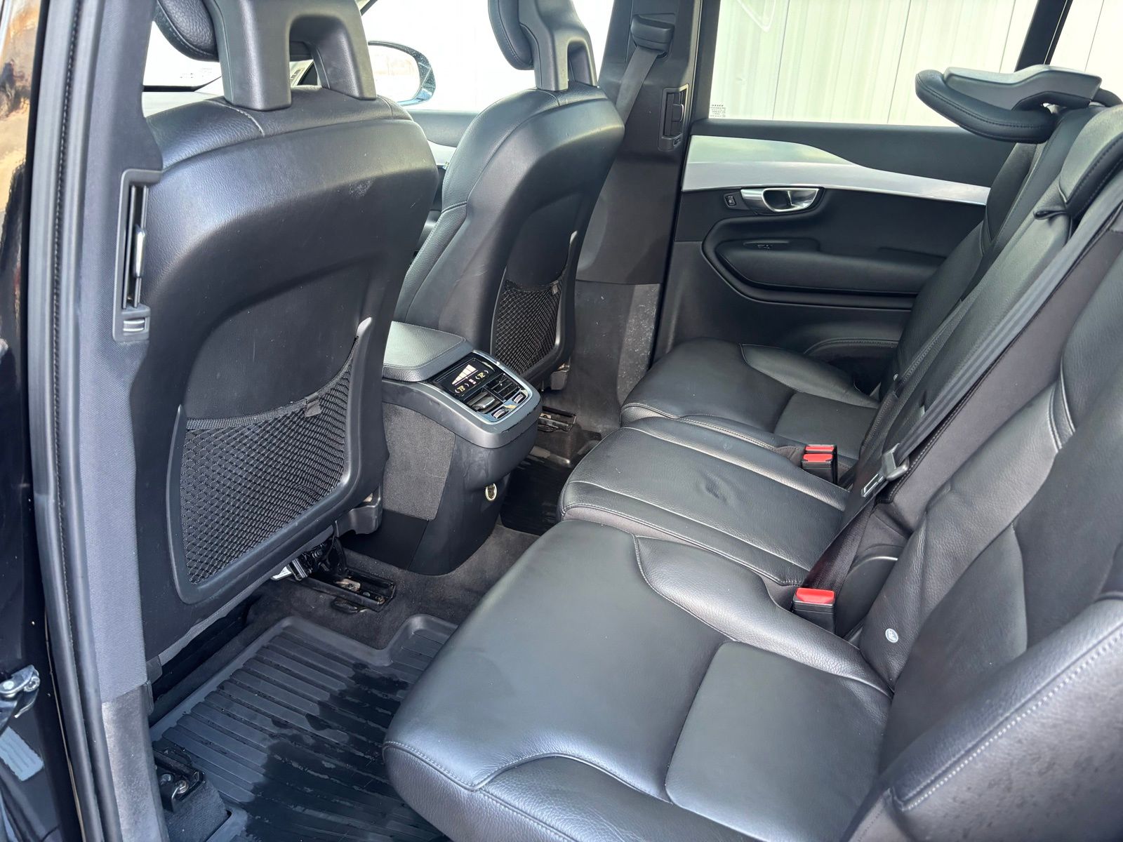 Used Car 2017 Volvo Xc90  T6 Momentum For Sale Under $20,000 In Austin, Texas