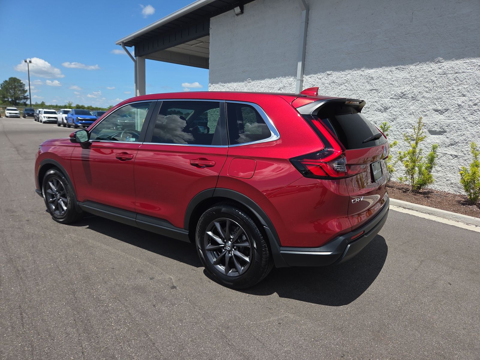 View vehicle photo 3