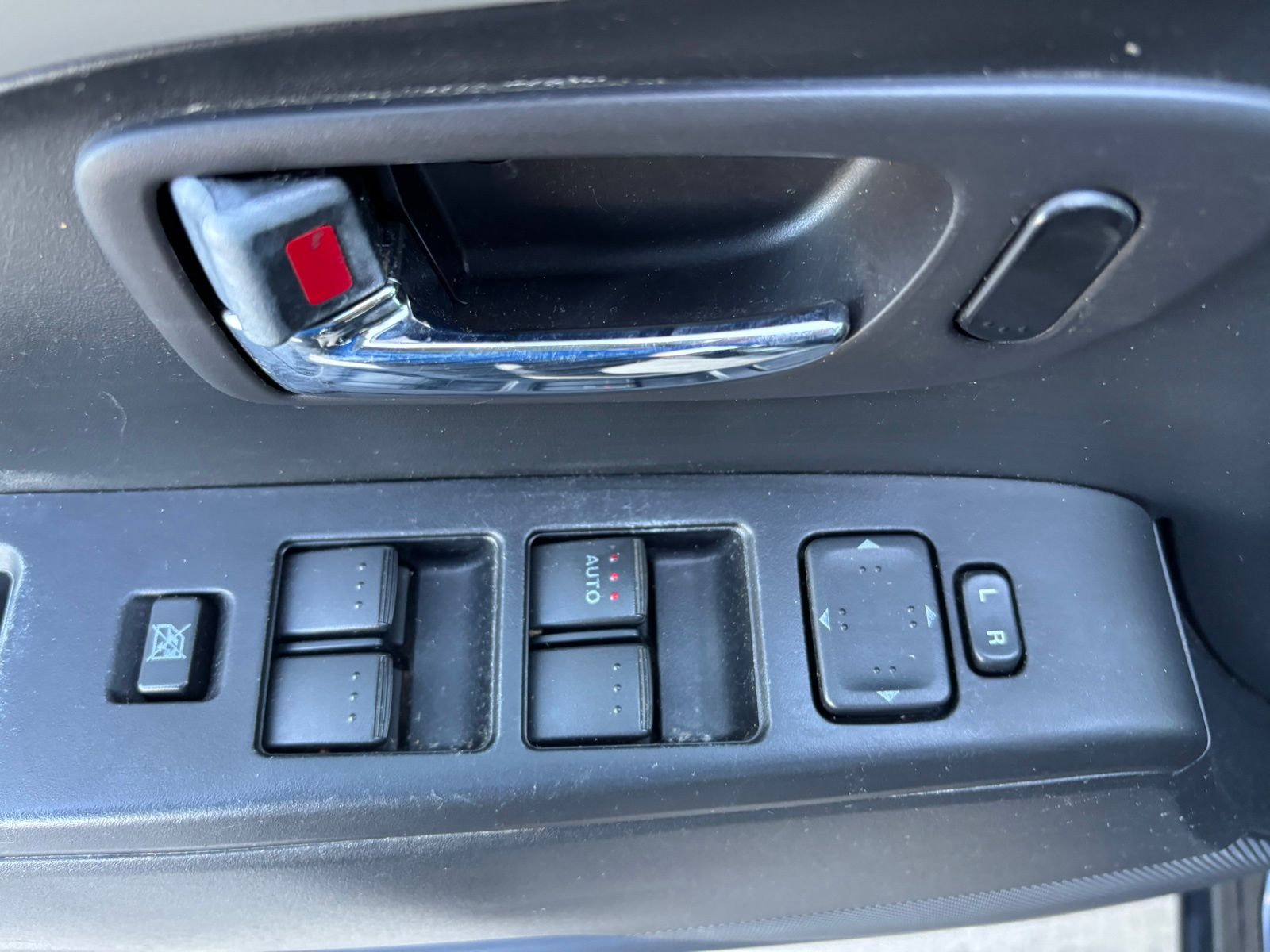 Used Car 2012 Mazda Mazda5  Sport For Sale Under $10,000 In Austin, Texas