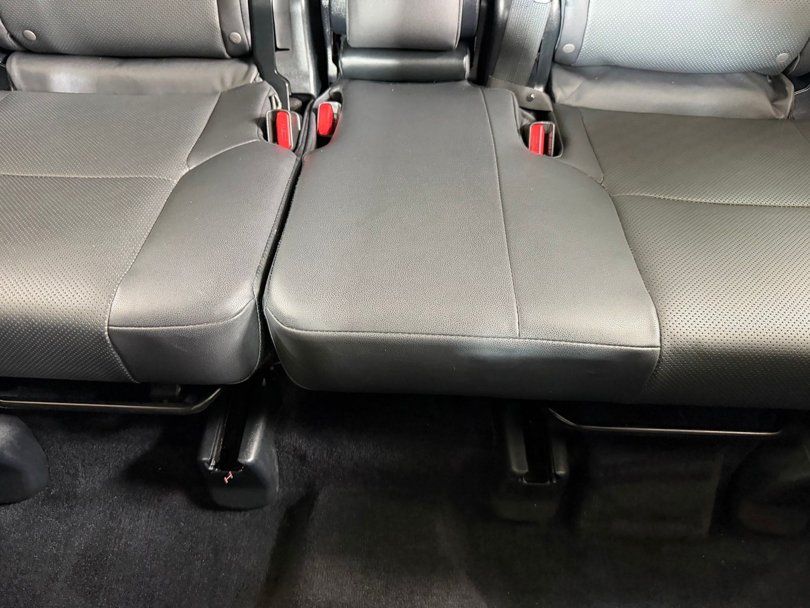 Used 2021  Lexus 460 image 37