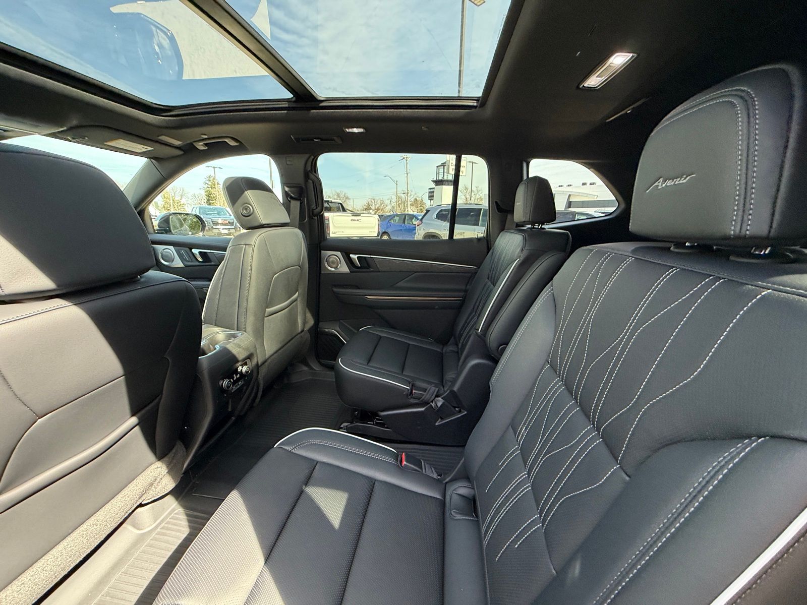 View vehicle photo 5