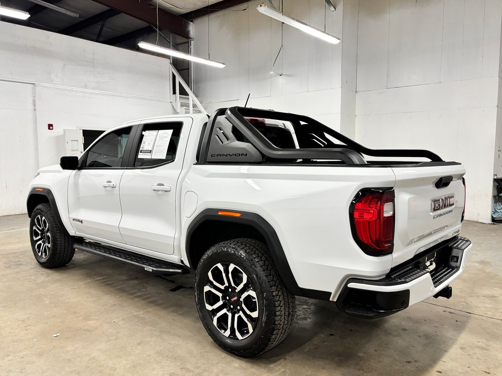 Used 2025 White GMC AT4 image 5