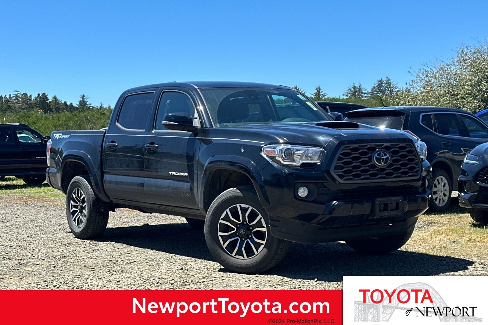 Midnight Black Metallic 2022 Toyota Tacoma TRD Sport Double Cab RWD Pickup Truck 4X2 6-Speed Automatic