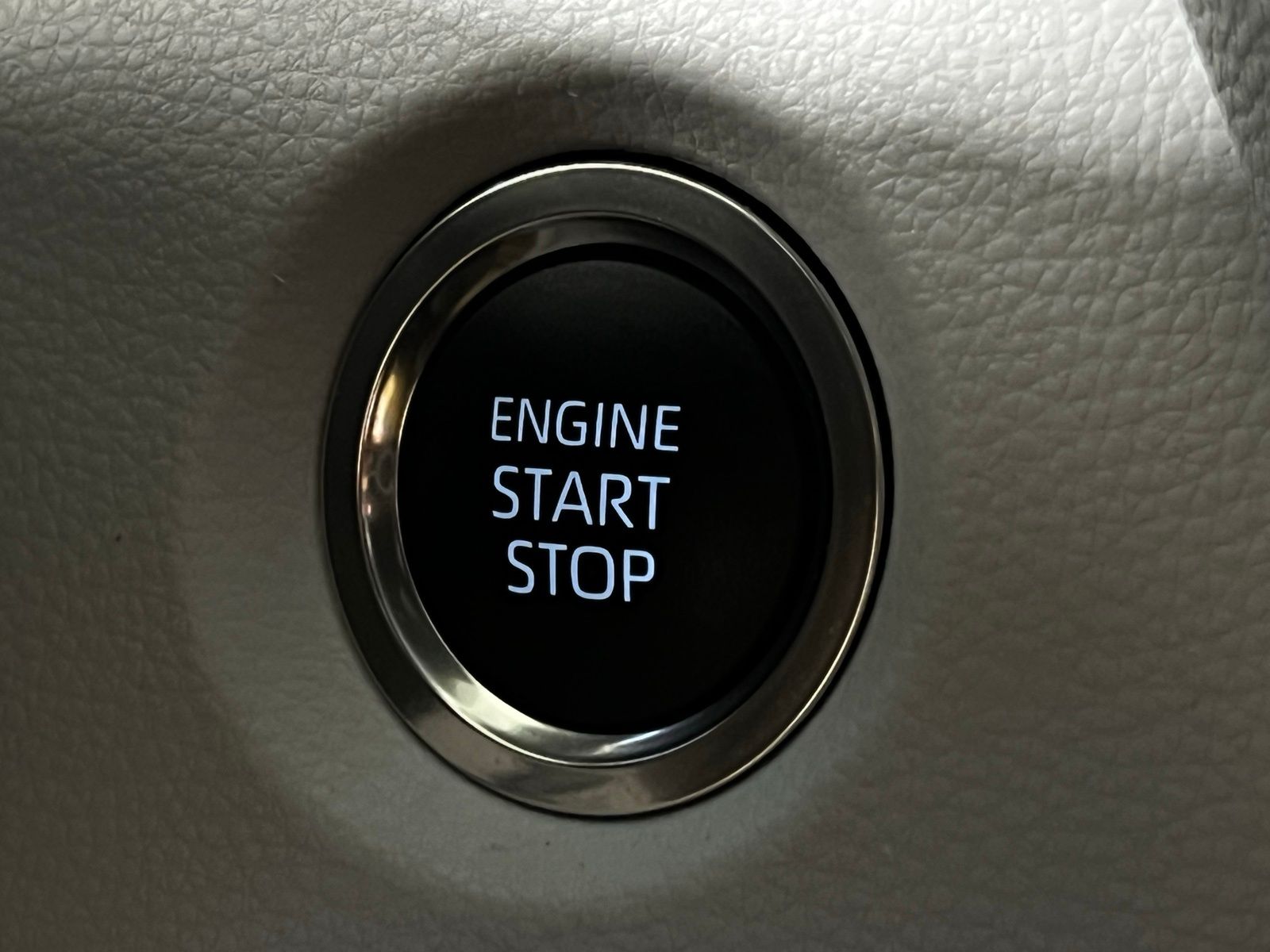 Thumbnail: 2025 Toyota Corolla - 19