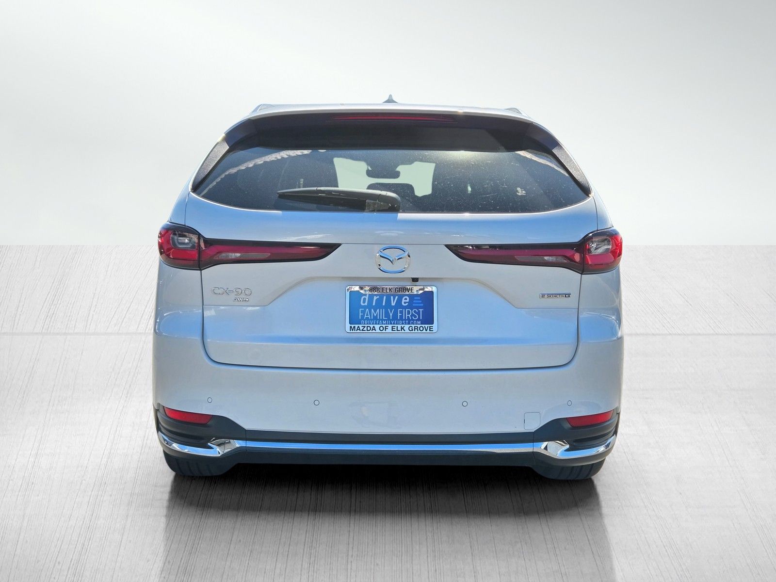 View vehicle photo 5