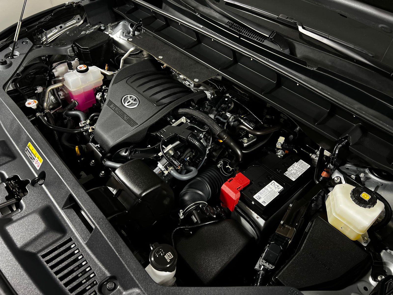 Thumbnail: 2025 Toyota Highlander - 11