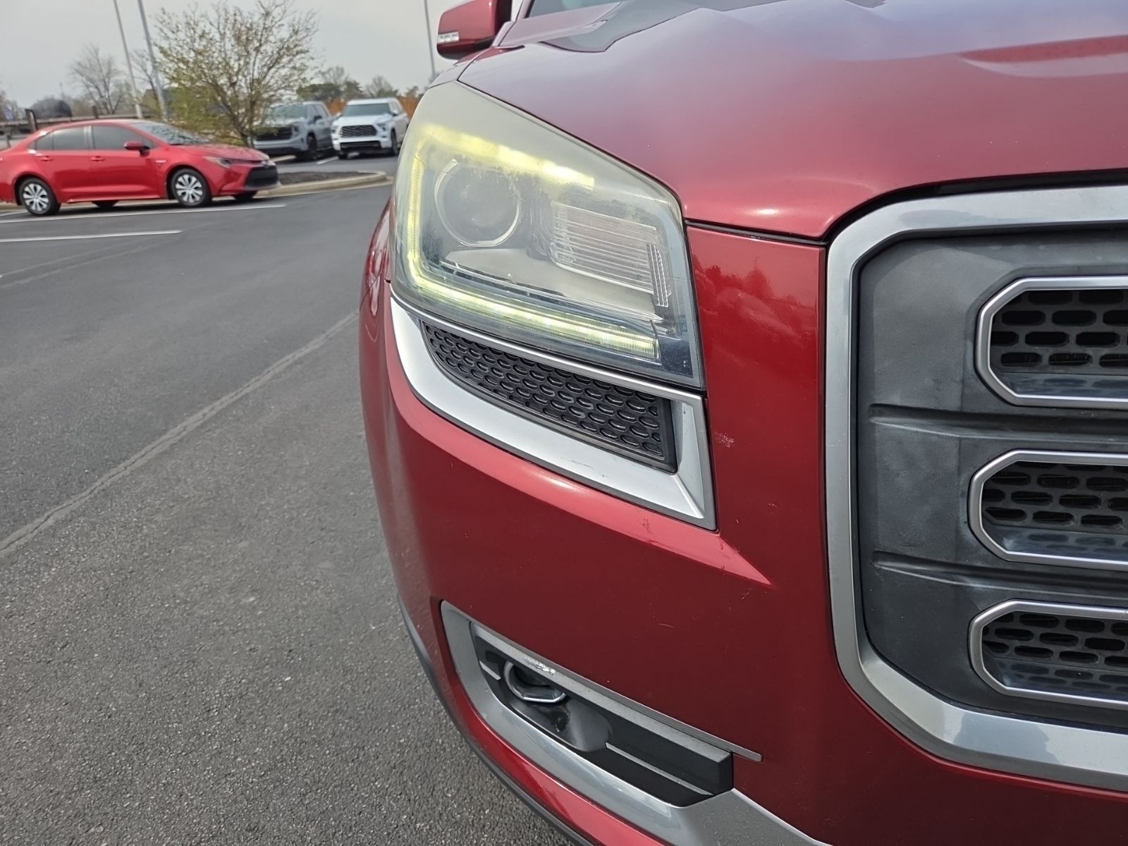 View vehicle photo 4