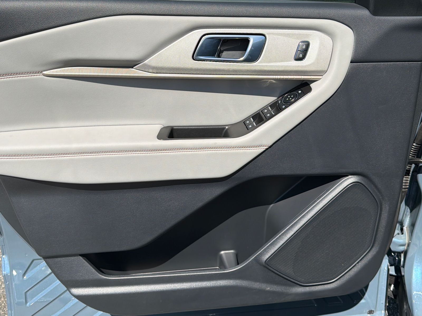 New 2026 Vapor Blue Metallic Ford Active image 11