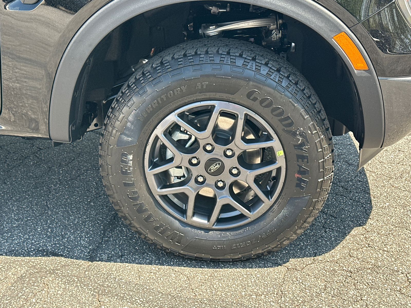 New 2026 Shadow Black Ford XLT image 28