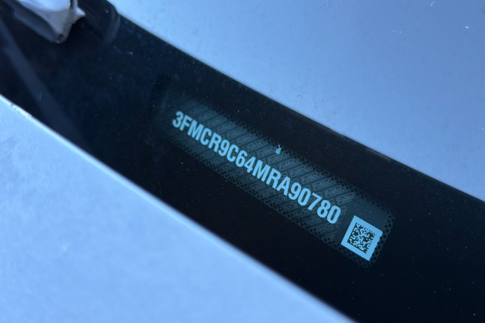 View vehicle photo 3