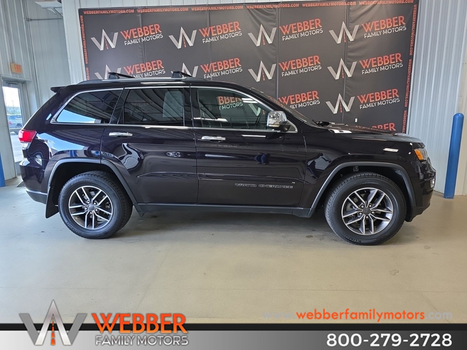Red (Sangria Metallic Clearcoat) 2020 Jeep Grand Cherokee SUV / Crossover Four-Wheel Drive 8-Speed Automatic